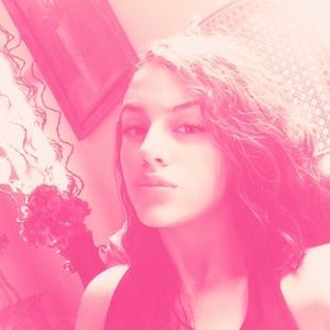 Meet your Posher, Adaris